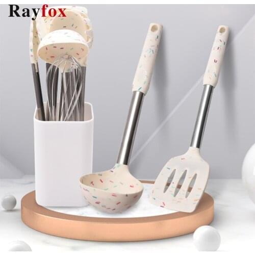 Kitchen Set Silicone Cooking Utensils Set Non-stick Spatula Spoon Shovel Wooden Handle Cooking Tool Set Storage Box Kitchen Tool