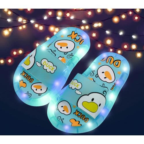 2021 Footwear Luminous Jelly Summer Childrens LED Slipper Girls Slippers PVC Non-slip Beach Sandals Kids Home Bathroom Blue