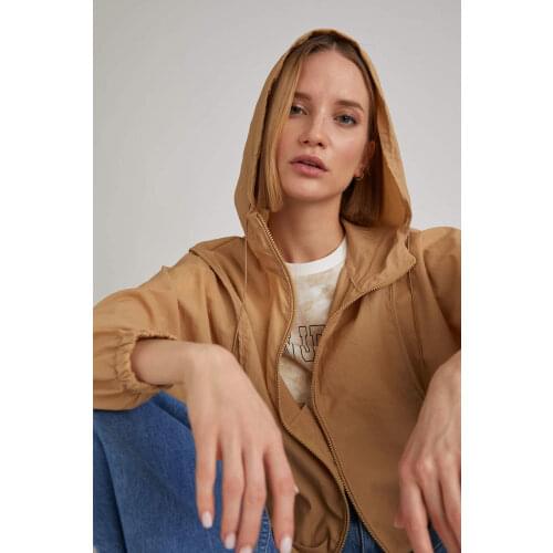 DeFacto Spring Woman Outer Wear Relax Fit Hooded Thin Raincoat Relax Fit Female Fashion-T7646AZ21SP