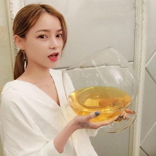 Oversized beer mug large capacity red wine glass hero cup KTV bar entertainment cup brandy cup funny holiday atmosphere props