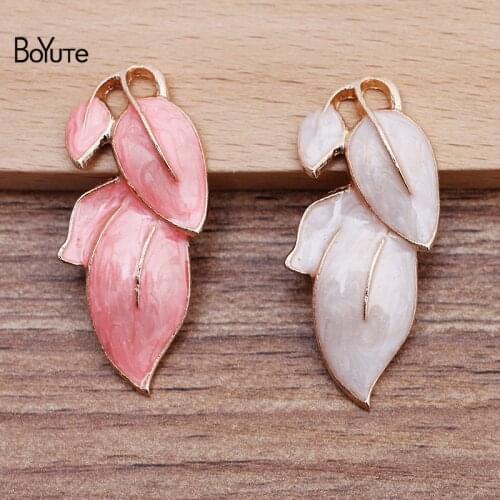 BoYuTe (20 Pieces/Lot) 18*40MM Zinc Alloy Enamel White Pink Leaves Factory Supply Handmade DIY Jewelry Materials