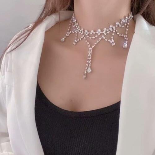 Fashion Clavicle Chain Woman Charm Chokers Necklaces Geometry Rhinestone Shining Neck Chain Tredny Korean jewelry Gift