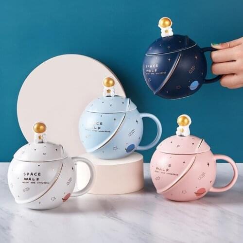 400ml Kawaii Cartoon Planet Mugs Astronaut Round Ceramic Cup Creative Personality Drinking Sets Spoon Lid Milk Coffee Cup Gift
