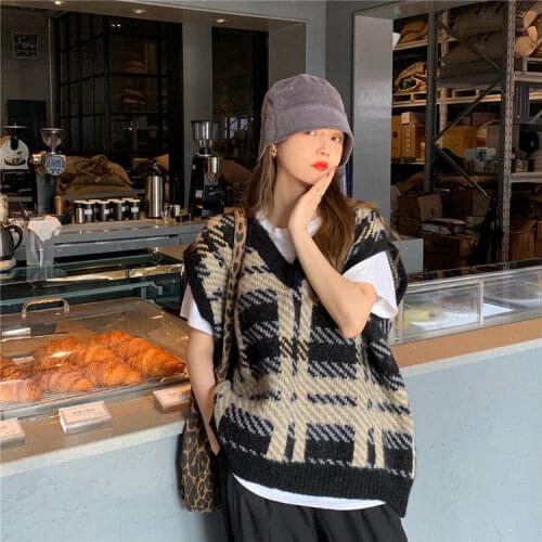 Korean Knitting Vintage Sweater Knitted Vest Women Sleeveless Oversize Pullover Sweaters Jumper Female Waistcoat Top Unif
