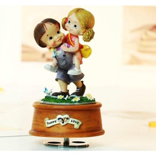 Rotating music box birthday gift sweet in love romantic for wedding and Christmas gift in home decoration free shipping