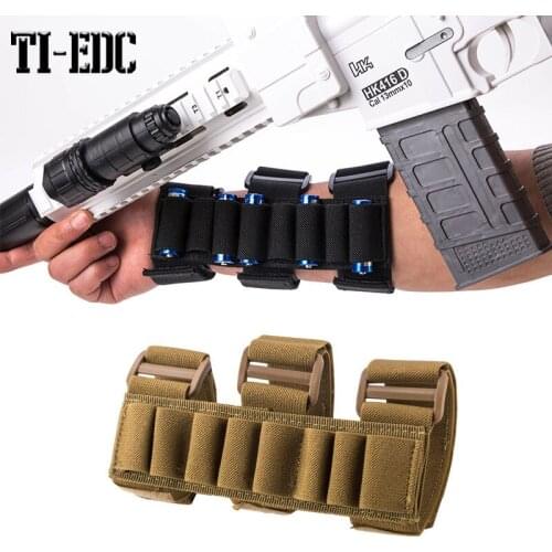1000D Nylon Bullet Bag Outdoor Buttstock Hunting Ammo Pouch Adjustable Shooters Forearm or Tactical Buttstock Shot gun 8 rounds