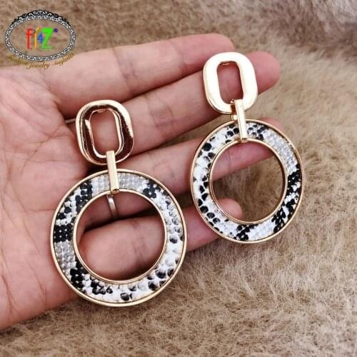 F.J4Z New Big Geometric Earrings Unique Round Leopard Leather Pendant Statement Cocktail Earrings Womens Party Jewelry Dropship