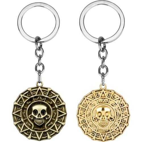 MQCHUN New Pirates Of The Caribbean Keychain Aztec Coin Skull Pendant Keyrings Gold Bronze Men Car Keyring Gifts -50