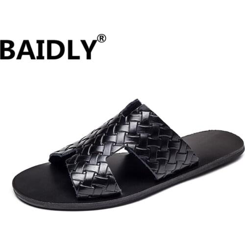 Genuine Leather Mens Slippers Men Flip Flops High Quality Beach Sandals Non-slip Male Slippers Home Slippers Pantuflas