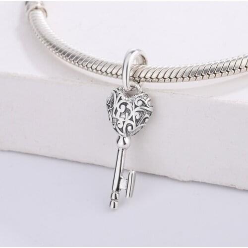 Fashion Accessories 925 Sterling Silver Heart-Shaped Key Unlock Pendant Charm Bracelet DIY Jewelry Making For Original Pandora