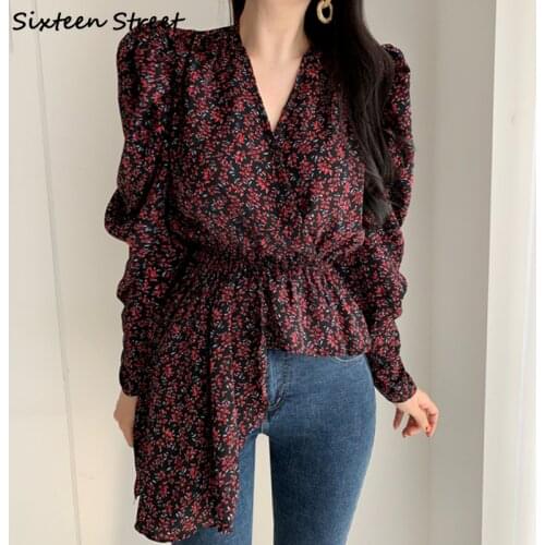 SIXTEEN STREET Women's Blouses