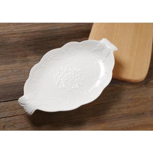 Creative New Embossed Lace Butterfly Ceramic Double Eared Fish Plate, Fruit Cake Steamed Fish Plate