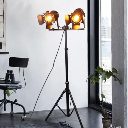 E27 LED retro tripod single head floor lamp black wrought iron retro floor lamp for dining room bedroom living room study cafe