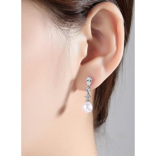 SLBRIDAL Pave Setting Fashion Girls CZ Crystal Earring Bridal Earring Cubic Zirconia Earring Wedding Dangle Pearls Earring Women