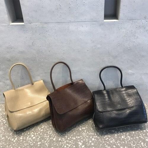 New Crocodile Pattern Handbag Large Capacity Stone Pattern Soft Surface Simple Shoulder Armpit Women Handbags Ladies Hand Bags