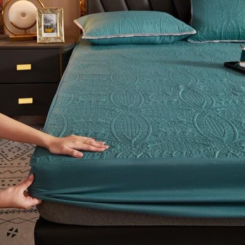 Luxury Large Quilted Mattress Cover fully Jacquard fabric printed Mattress Protector Soft Pad for Bed home decor