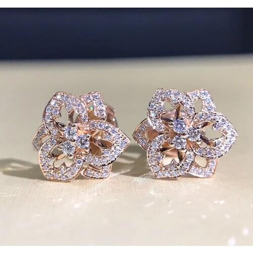 Sweet Temperament Ladies Flower Earrings Copper Small Stud Earrings Heart Kid Studs Ear Earrings Female Piercing Jewelry Women