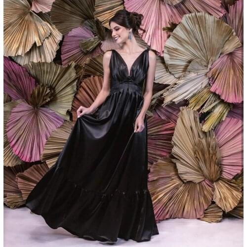 2021 Evening Dress Black V-Neck Tank A-Line Sleeveless Floor length Backless Shiny Women Formal Prom Gowns Gorgeous Pleat