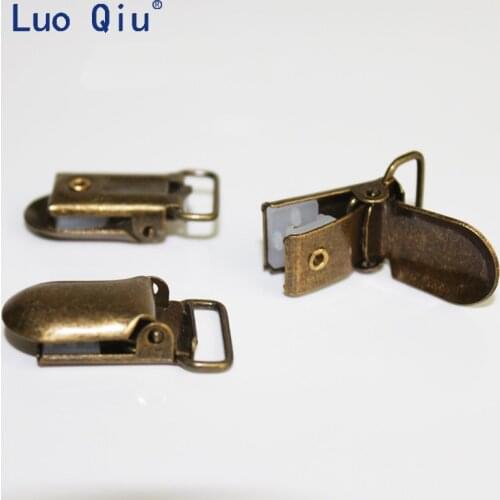 Luo Qiu Paper Clips