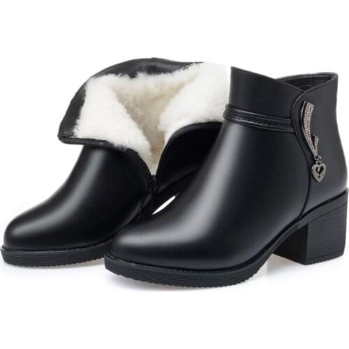 New Winter Fashion Boots Warm Snow Boots Full Genuine Leather Boots Inisde Plush and Wool Snow Shoes Plus Size Women Shoes Boots