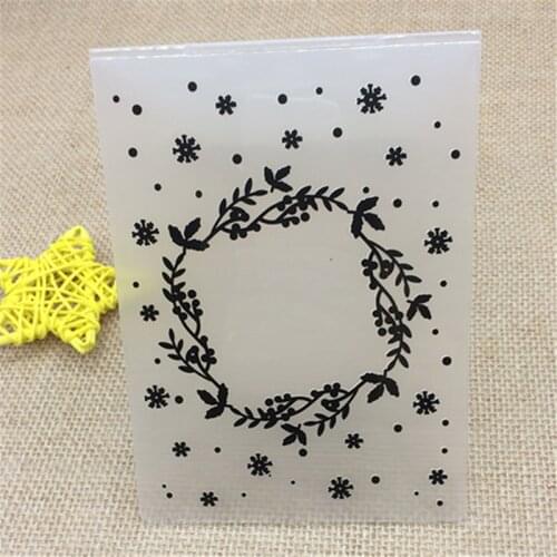 Wreath Leaves Plastic Embossing Folder For Scrapbook DIY Album Card Tool Plastic Template