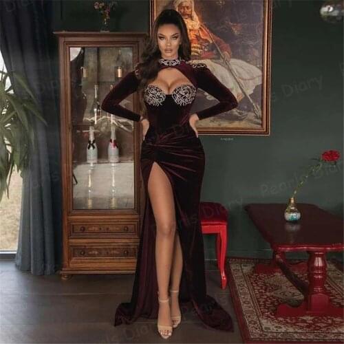 2021 Arabic Evening Dresses For Women Dubai O-Neck Beaded Long Sleeves Mermaid Prom Gown Velvet Grape Purple Formal Party Dress