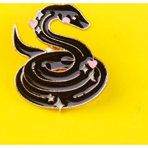 Punk Coil Snake Brooches Black Icon On Clothes Metal Accessories Clothes Lapel Pin Jewelry Gift Icon Metal Pins For Clothes Icon