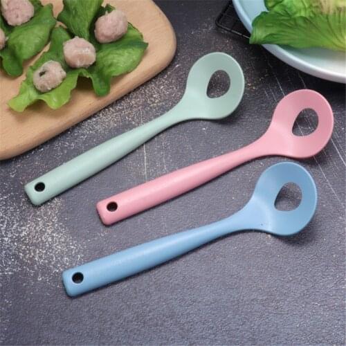 1pcs Non-Stick Creative Meatball Maker Spoon Meat Baller Elliptical Leakage Hole Meat Ball Mold Meat Tool Kitchen Utensil Gadget