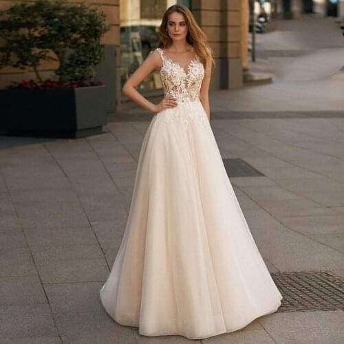 Robe De Mariee 2020 New Lace A Line Wedding Dress Sleeveless Flowers Bride Dress Appliques Vestido Backless Wedding Bridal Gowns
