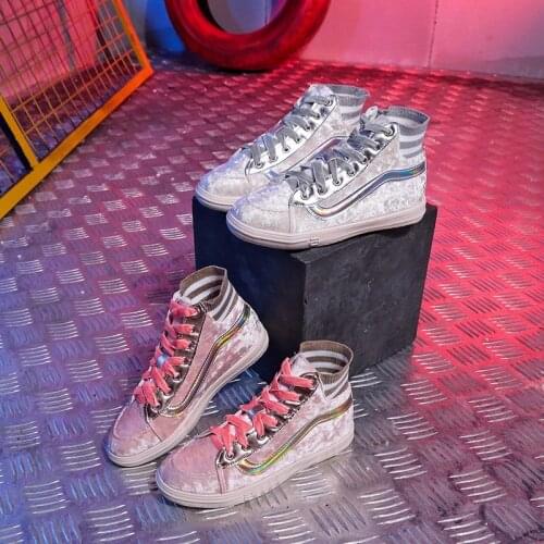 Redhollow Skateboards