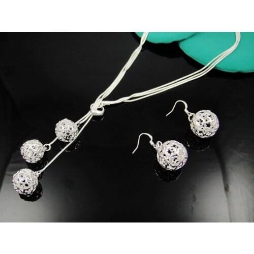 N925 Silver color wholesale fashion jewelry set, N925 sterling Silver color necklace and bracelet. Pretty jewel quality is good