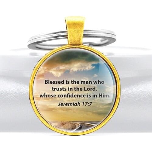 Bible Verse Blessed is the man who trusts in the lord Glass Dome Pendant Key Chain Charm Men Women Jewelry Gifts Key Rings
