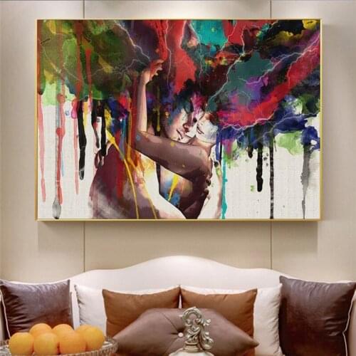 Graffiti Lovers Hugging Together Street Art Canvas Painting Posters Prints Wall Art Picture Cuadros Home Decoration Room Decor