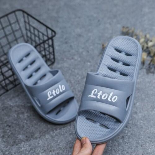 Non-Slip Bathroom Slippers Soft Bottom Hollow-out Household Slippers Couples Leaking Bathroom Men Slippers House Slippers Men