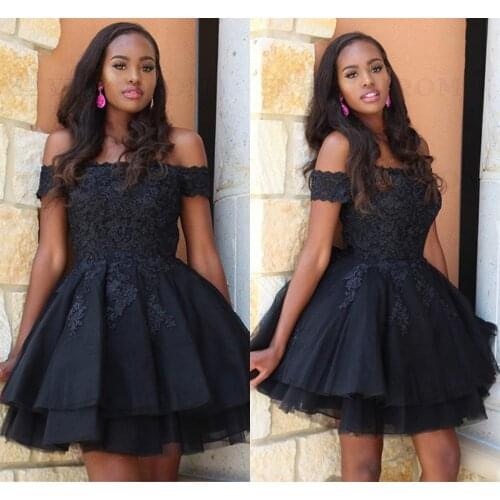 YiMinpwp Black Short Homecoming Dresses Off Shoulder Mini Appliques Lace up Back Mini Women Cocktail Party Gowns for Sweet 15