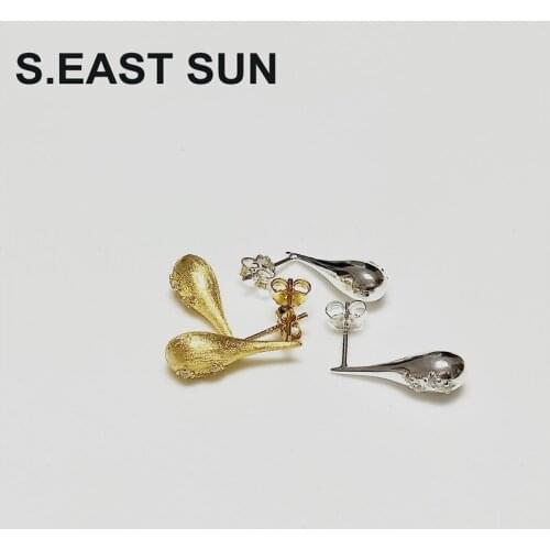 S.EAST SUN Water drop pure silver S925 is simple, elegant and luxurious. Water drop Zircon Earrings are handmade