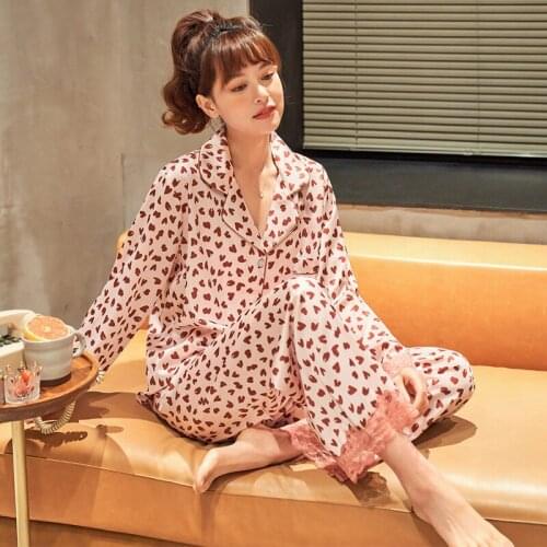 Sexy Turn-Down Collar Women Sweetheart Pajamas Sets 2PCS Rayon Pyjamas Lace Trim Sleepwear Nightwear Summer Lounge Home Wear