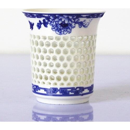 Japanese water cup high white Ceramic exquisite ice crystal water cup Jingdezhen blue and white large teacup hollow master cup