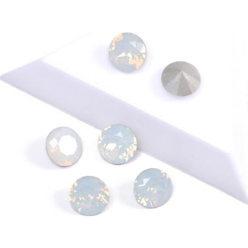 YANRUO 1357 High Quality Nails Rhinestone White Opal Color Brilliant Cut Shape Pointback Crystal Glass Stone For 3D Nail Art Gem