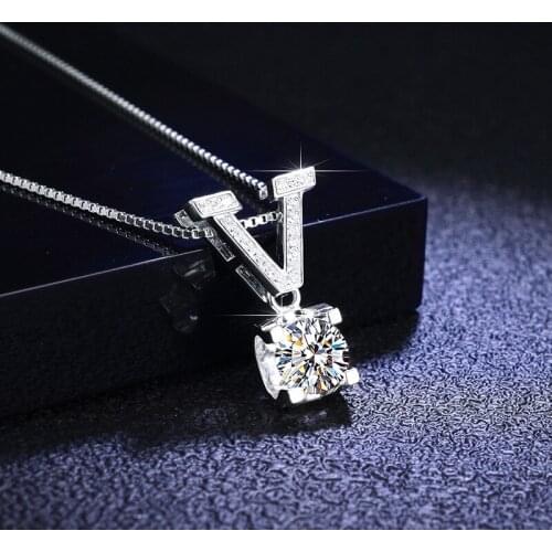 Inbeaut 925 Silver Excellent Cut D Color Pass Diamond Test Moissanite Letter Pendant Necklace 1 ct Moissanite Necklace Chain