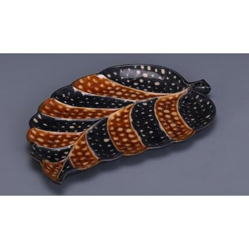 Tang Dynasty Three coloures Celadon Leaf Plate Old Object Porcelain Goods Junk