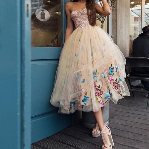 2020 New Tulle Colorful Butterfly Evening Dresses Sleeveless Sweetheart Neck Lace UpA-Line Evening Gown Real Photo LE4048