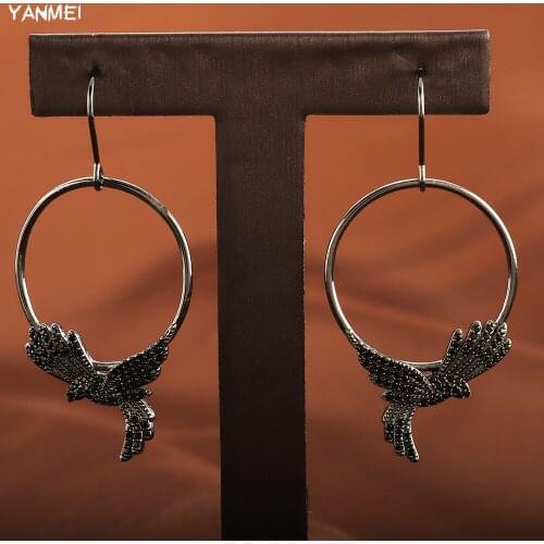 Unique Flying Eagle Earrings for Women Birds Round Geometric Earrings Fashion Exaggerated Temperament Jewelry Womens Day Gift