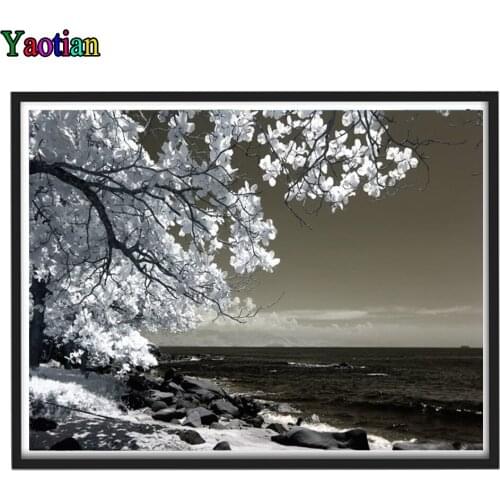 5D Diy Diamond Painting Black and white landscape Full Drill Mosaic Embroidery Cross Stitch Interior Decor Picture Handicraft