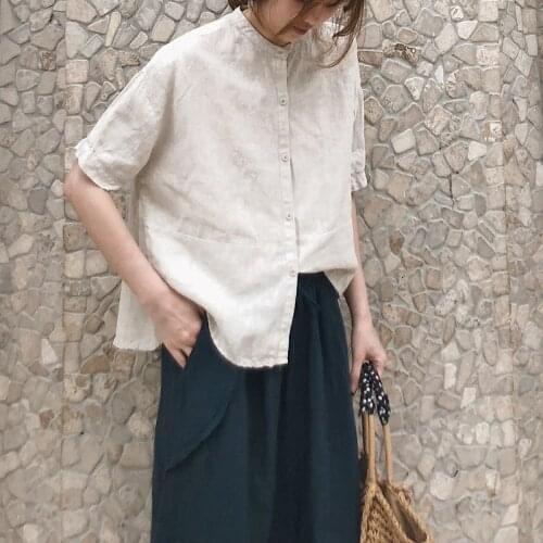 Summer new womens large art round neck cotton linen cardigan middle sleeve shirt top 2020-04-3