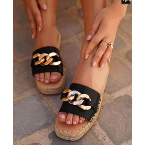 Women Slippers Summer New Fashion Flat Bottomed Metal Chain Beach Shoes Plus Size European And American Leisure Outdoor Slippers