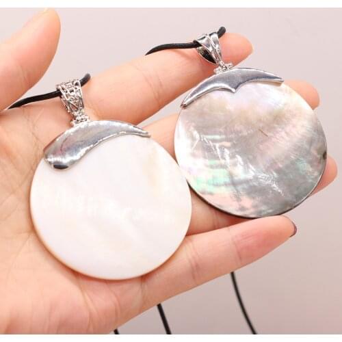 Hot Sale Natural Black White Shell Wax Thread Pendants Necklace Accessories for Women Charm Gift Length 55cm Size 50x50mm