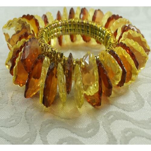 Acrylic leaf napkin ring, wedding napkin holder made of beads