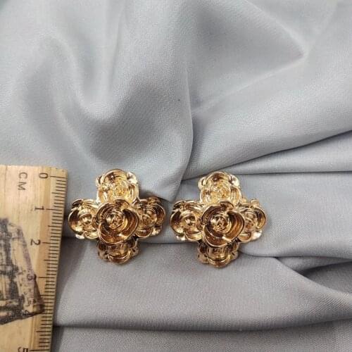 States with Qingdao jewelry temperament baroque fashionable people texture female D41 flowers stud earrings earrings