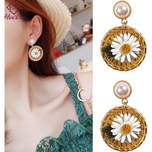 Heeda Japan Korean Autumn Winter Joker Flower Stud Earrings Bohemia Graceful Sweet Women Pearl Rope Hand Weave Earring Jewelry